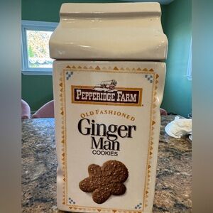 Vintage. One of a kind. New in box Pepperidge Farm Old Fashion GingerMan Cookies
